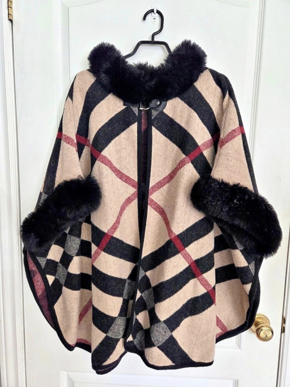 Plaid Faux Fur Trim Poncho in Black & Tan Like New